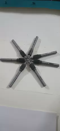 尼龙拉链成型机配件低速小螺杆