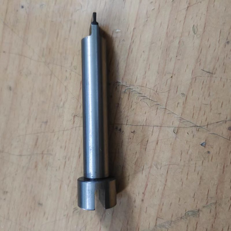 Screw assembly - long screw hook head for H-202 zipper coiling machine